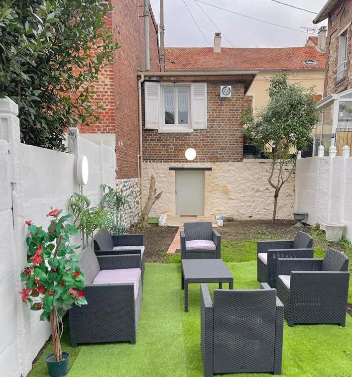 Jolie Petite Maison Avec Un Grand Jardin Montmagny Dış mekan fotoğraf